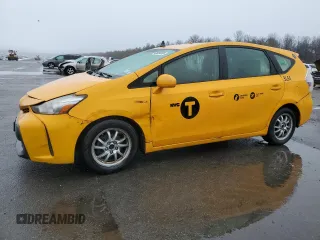2016 Toyota Prius v Two with VIN JTDZN3EU3GJ045007, listed as a Copart auction lot 45039335 with 389,887 mi miles and Clean Title. Bid and sale history available at carsss.com. Image 1.