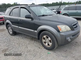 2006 Kia Sorento LX z VIN KNDJD733065647145, wystawiony jako IAAI lot #42190830 z przebiegiem 101 170 mil mil oraz . Historia ofert i sprzedaży dostępna na DreamBid. Obrazek 1.