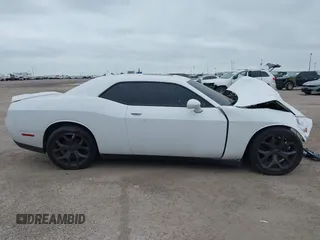 2015 Dodge Challenger SXT Plus z VIN 2C3CDZBG9FH894976, wystawiony jako IAAI lot #39188506 z przebiegiem 103 501 mil mil oraz . Historia ofert i sprzedaży dostępna na DreamBid. Obrazek 13.