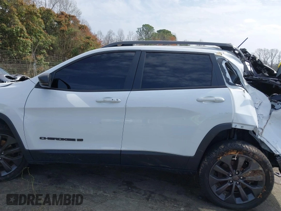2021 Jeep Cherokee Latitude Lux with VIN 1C4PJMMX6MD148808, listed as a IAAI auction lot 41840146 with 34,155 mi miles and . Bid and sale history available at carsss.com. Image 14.