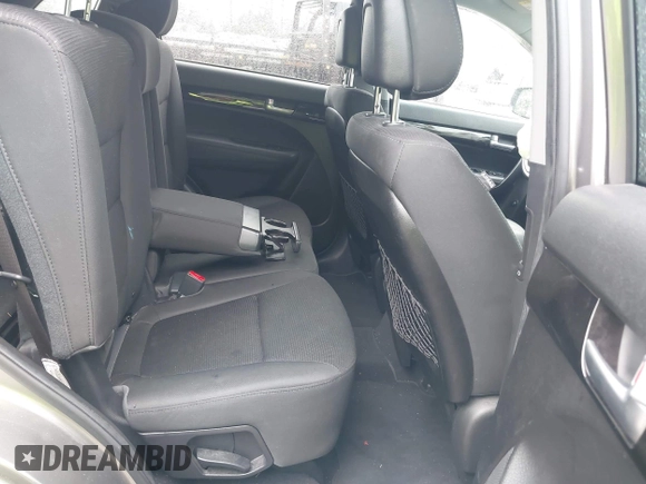 2014 Kia Sorento LX с VIN 5XYKT3A65EG544922, выставлен на аукционе IAAI как лот 42284639 с пробегом 88 820 миль миль и . История ставок и продаж доступна на DreamBid. Изображение 8.