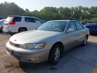 1997 Lexus ES 300 z VIN JT8BF22G7V0016733, wystawiony jako IAAI lot #42429677 z przebiegiem 204 315 mil mil oraz . Historia ofert i sprzedaży dostępna na DreamBid. Obrazek 2.