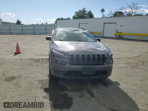 2017 Jeep Cherokee Altitude z VIN 1C4PJLAB1HW667620, wystawiony jako Copart lot #48172765 z przebiegiem 151 970 mil mil oraz Szkoda całkowita • Salvage title. Historia ofert i sprzedaży dostępna na DreamBid. Obrazek 11.