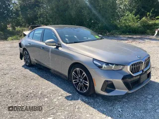 2024 BMW 5 Series 530i xDrive with VIN WBA53FJ00RCS35232, listed as a Copart auction lot 48305955 with 23,728 mi miles and Clean Title. Bid and sale history available at carsss.com. Image 4.