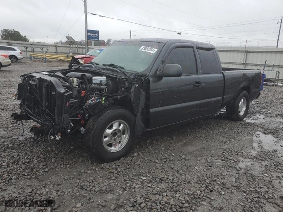2003 GMC Sierra 1500 SLE with VIN 2GTEC19T931327859, listed as a Copart auction lot 83682854 with 82,037 mi miles and Salvage Title. Bid and sale history available at carsss.com. Image 1.