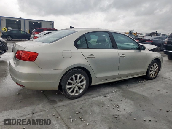 2011 Volkswagen Jetta SE with VIN 3VWDZ7AJ6BM366081, listed as a Copart auction lot 60572485 with 156,119 mi miles and Clean title. Bid and sale history available at DreamBid. Image 3.