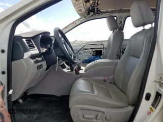 2019 Toyota Highlander Limited с VIN 5TDDZRFH7KS720789, выставлен на аукционе Copart как лот 62322695 с пробегом 51 095 миль миль и Списание • Salvage title. История ставок и продаж доступна на DreamBid. Изображение 7.