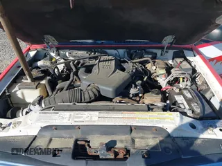 1998 Ford Explorer XL z VIN 1FMZU34E7WZB09834, wystawiony jako IAAI lot #42661901 z przebiegiem 151 236 mil mil oraz . Historia ofert i sprzedaży dostępna na DreamBid. Obrazek 10.