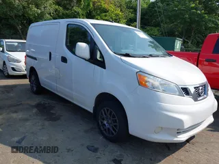 2014 Nissan NV200 S z VIN 3N6CM0KN2EK700321, wystawiony jako IAAI lot #42388510 z przebiegiem 346 248 mil mil oraz . Historia ofert i sprzedaży dostępna na DreamBid. Obrazek 1.