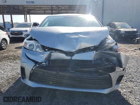2019 Toyota Sienna LE Auto Access Seat with VIN 5TDKZ3DC9KS990733, listed as a Copart auction lot 51219635 with 87,644 mi miles and Non Repairable. Bid and sale history available at DreamBid. Image 5.