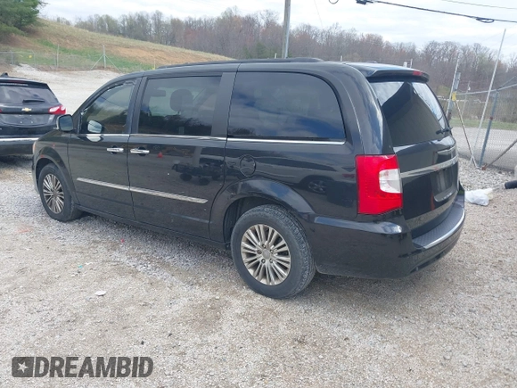 2015 Chrysler Town & Country Touring L with VIN 2C4RC1CG8FR522404, listed as a IAAI auction lot 41932426 with 165,092 mi miles and . Bid and sale history available at DreamBid. Image 3.