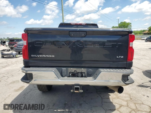 2022 Chevrolet Silverado 3500HD LTZ z VIN 1GC4YUEY6NF114086, wystawiony jako Copart lot #55552245 z przebiegiem 112 029 mil mil oraz Szkoda całkowita • Salvage title. Historia ofert i sprzedaży dostępna na DreamBid. Obrazek 6.