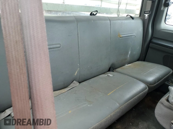 2006 Ford F-250 XL with VIN 1FTSX20506ED96521, listed as a Copart auction lot 53614185 with 105,180 mi miles and Clean title. Bid and sale history available at DreamBid. Image 10.