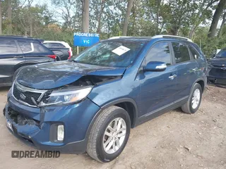 2014 Kia Sorento LX with VIN 5XYKT4A6XEG510139, listed as a IAAI auction lot 40438670 with 155,854 mi miles. Bid and sale history available at carsss.com. Image 17.