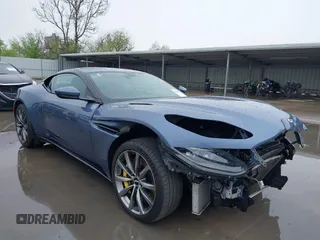 2017 Aston Martin DB11 z VIN SCFRMFAV4HGL03067, wystawiony jako IAAI lot #41962702 z przebiegiem 17 190 mil mil oraz . Historia ofert i sprzedaży dostępna na DreamBid. Obrazek 1.