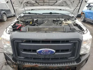 2013 Ford F-250 XL z VIN 1FT7X2A66DEB52530, wystawiony jako Copart lot #59683575 z przebiegiem 154 723 mil mil oraz Czysty tytuł • Clean title. Historia ofert i sprzedaży dostępna na DreamBid. Obrazek 11.