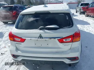 2019 Mitsubishi Outlander ES z VIN JA4AR3AU6KU026525, wystawiony jako IAAI lot #41261633 z przebiegiem 73 000 mil mil oraz . Historia ofert i sprzedaży dostępna na DreamBid. Obrazek 15.