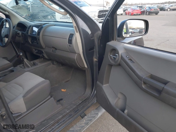 2006 Nissan Xterra X with VIN 5N1AN08W76C548112, listed as a IAAI auction lot 41656619 with 255,867 mi miles. Bid and sale history available at carsss.com. Image 5.