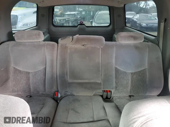 2006 Chevrolet Suburban LS with VIN 1GNFK16Z06J102005, listed as a Copart auction lot 75965374 with 144,031 mi miles and Salvage Title. Bid and sale history available at carsss.com. Image 10.