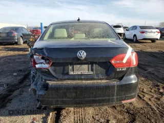 2013 Volkswagen Jetta SE z VIN 3VWDX7AJ2DM410067, wystawiony jako Copart lot #47896305 z przebiegiem 124 947 mil mil oraz Szkoda całkowita • Salvage title. Historia ofert i sprzedaży dostępna na DreamBid. Obrazek 6.