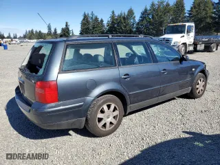 2001 Volkswagen Passat GLS with VIN WVWHH63B01E033953, listed as a Copart auction lot 74086794 with 135,066 mi miles and Salvage Title. Bid and sale history available at carsss.com. Image 3.
