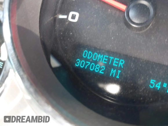 2010 Chevrolet Silverado 1500 LT with VIN 1GCSKSE39AZ179024, listed as a IAAI auction lot 41735447 with 307,082 mi miles. Bid and sale history available at carsss.com. Image 15.