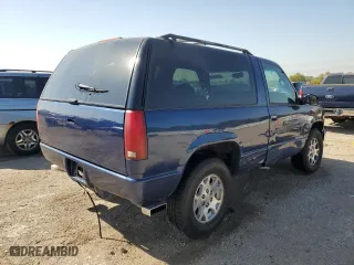 1998 Chevrolet Tahoe with VIN 3GNEK18R5WG107730, listed as a Copart auction lot 74563524 with 251,307 mi miles and Salvage Title. Bid and sale history available at carsss.com. Image 3.