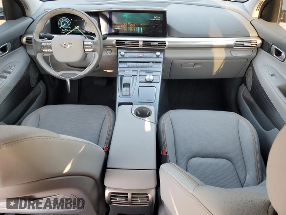 2022 Hyundai NEXO Limited z VIN KM8J84A65NU023146, wystawiony jako Copart lot #87548435 z przebiegiem 29 497 mil mil oraz Szkoda całkowita • Salvage title. Historia ofert i sprzedaży dostępna na DreamBid. Obrazek 8.