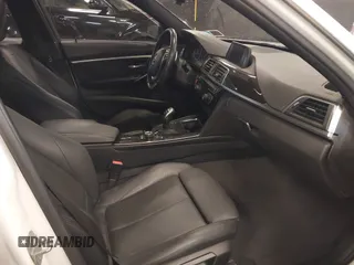 2018 BMW 3 Series 330i xDrive with VIN WBA8D9G56JNU72833, listed as a IAAI auction lot 41287671 with 93,529 mi miles. Bid and sale history available at carsss.com. Image 5.