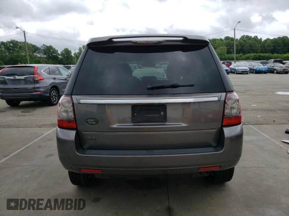 2011 Land Rover LR2 HSE с VIN SALFR2BN3BH244145, выставлен на аукционе Copart как лот 61556855 с пробегом 123 123 миль миль и Списание • Salvage title. История ставок и продаж доступна на DreamBid. Изображение 6.