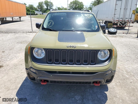 2015 Jeep Renegade Trailhawk with VIN ZACCJBCT0FPB91773, listed as a Copart auction lot 59285394 with 100,565 mi miles and Salvage Title. Bid and sale history available at carsss.com. Image 5.