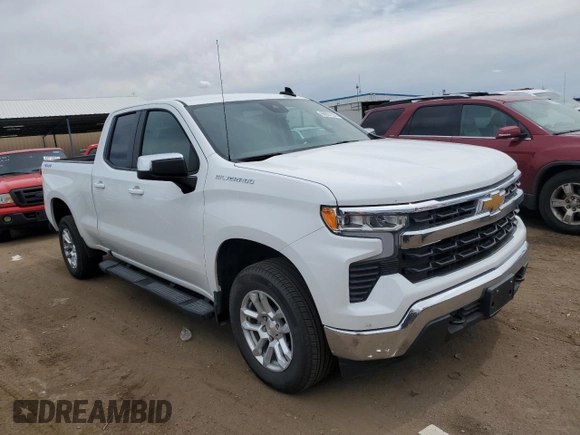2024 Chevrolet Silverado 1500 LT with VIN 1GCRDDED0RZ176828, listed as a Copart auction lot 68931224 with 11,070 mi miles and Salvage Title. Bid and sale history available at DreamBid. Image 4.