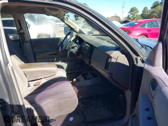 2003 Dodge Dakota SLT with VIN 1D7HL48X03S174569, listed as a IAAI auction lot 41159169 with 156,551 mi miles. Bid and sale history available at carsss.com. Image 5.