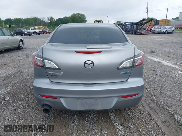 2013 Mazda 3 i Sport z VIN JM1BL1U75D1743637, wystawiony jako IAAI lot #42258672 z przebiegiem 151 404 mil mil oraz . Historia ofert i sprzedaży dostępna na DreamBid. Obrazek 16.