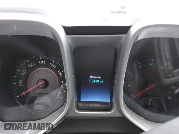 2015 Chevrolet Camaro LT with VIN 2G1FF3D3XF9221515, listed as a IAAI auction lot 41017371 with 118,438 mi miles. Bid and sale history available at carsss.com. Image 7.