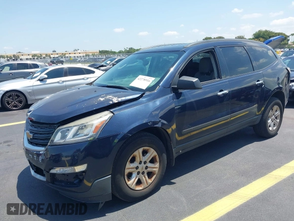2016 Chevrolet Traverse LS z VIN 1GNKRFEDXGJ213319, wystawiony jako IAAI lot #42278916 z przebiegiem 170 028 mil mil oraz . Historia ofert i sprzedaży dostępna na DreamBid. Obrazek 17.