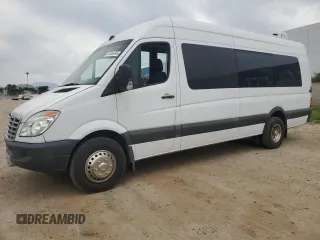 2009 Freightliner Sprinter z VIN WDYPF4AC995428926, wystawiony jako Copart lot #44266745 z przebiegiem 178 136 mil mil oraz Tytuł czysty. Historia ofert i sprzedaży dostępna na DreamBid. Obrazek 1.