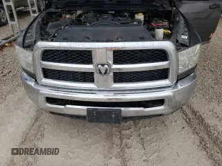 2018 Ram 3500 Tradesman z VIN 3C63RRGL8JG392429, wystawiony jako Copart lot #84649394 z przebiegiem 273 827 mil mil oraz Szkoda całkowita • Salvage title. Historia ofert i sprzedaży dostępna na DreamBid. Obrazek 12.
