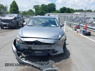 2016 Mazda 3 i Sport z VIN JM1BM1U78G1311190, wystawiony jako IAAI lot #42277252 z przebiegiem 237 392 mil mil oraz . Historia ofert i sprzedaży dostępna na DreamBid. Obrazek 12.