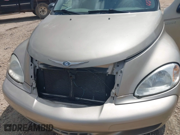 2004 Chrysler PT Cruiser Limited z VIN 3C8FY68B74T301318, wystawiony jako IAAI lot #42472223 z przebiegiem 146 938 mil mil oraz . Historia ofert i sprzedaży dostępna na DreamBid. Obrazek 6.