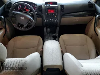 2011 Kia Sorento LX with VIN 5XYKT3A12BG138645, listed as a Copart auction lot 53482805 with 182,387 mi miles and Salvage Title. Bid and sale history available at DreamBid. Image 8.