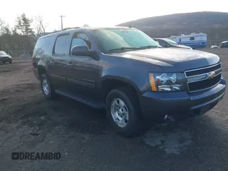 2011 Chevrolet Suburban LT z VIN 1GNSKJE35BR281262, wystawiony jako IAAI lot #41986065 z przebiegiem 196 773 mil mil oraz . Historia ofert i sprzedaży dostępna na DreamBid. Obrazek 1.