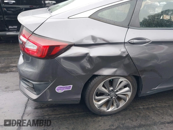 2018 Honda Clarity Plug-In Hybrid with VIN JHMZC5F19JC021696, listed as a IAAI auction lot 41920191 with 1 mi miles. Bid and sale history available at carsss.com. Image 12.