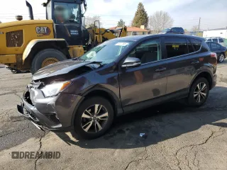 2018 Toyota RAV4 XLE with VIN 2T3RFREV0JW789116, listed as a Copart auction lot 51327285 with 63,894 mi miles and Salvage Title. Bid and sale history available at carsss.com. Image 1.