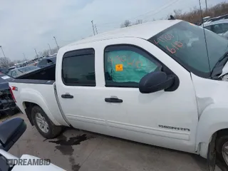 2012 GMC Sierra 1500 SLE with VIN 3GTP2VE7XCG124143, listed as a IAAI auction lot 41806110 with 118,145 mi miles. Bid and sale history available at carsss.com. Image 14.
