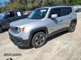 2015 Jeep Renegade Latitude with VIN ZACCJABH0FPB75982, listed as a Copart auction lot 49258385 with 121,737 mi miles and Salvage Title. Bid and sale history available at carsss.com. Image 1.