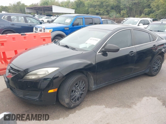 2013 Mazda 6 i Sport with VIN 1YVHZ8BH0D5M06471, listed as a IAAI auction lot 40752951 with 137,876 mi miles. Bid and sale history available at carsss.com. Image 2.