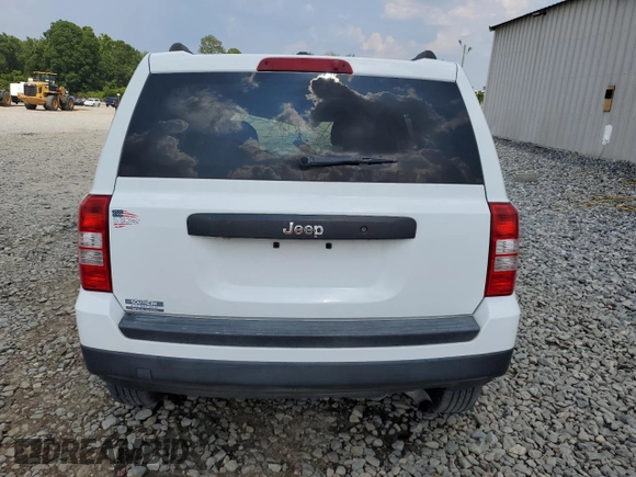 2016 Jeep Patriot Sport z VIN 1C4NJPBB4GD748294, wystawiony jako Copart lot #62569595 z przebiegiem 143 919 mil mil oraz Szkoda całkowita • Salvage title. Historia ofert i sprzedaży dostępna na DreamBid. Obrazek 6.