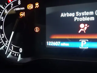 2017 Honda Pilot EX-L z VIN 5FNYF6H54HB045735, wystawiony jako IAAI lot #42296341 z przebiegiem 122 607 mil mil oraz . Historia ofert i sprzedaży dostępna na DreamBid. Obrazek 16.