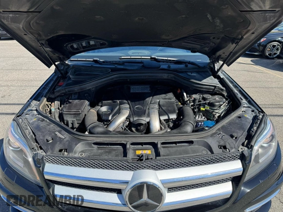 2014 Mercedes-Benz GL-Class GL 550 with VIN 4JGDF7DE1EA318611, listed as a Copart auction lot 54084385 with 184,784 mi miles and Clean Title. Bid and sale history available at carsss.com. Image 8.
